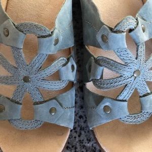 Dansko Serena Sage Sandal size 36 - NWT and box